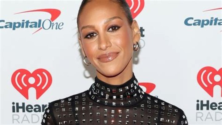 20 Amazing Bodies of Iconic TV Soap Opera Stars  — Celebwell