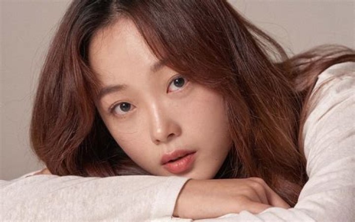 All of Us Are Dead Actress Lee Yoo-Mi Wiki, Boyfriend, Age, & Height