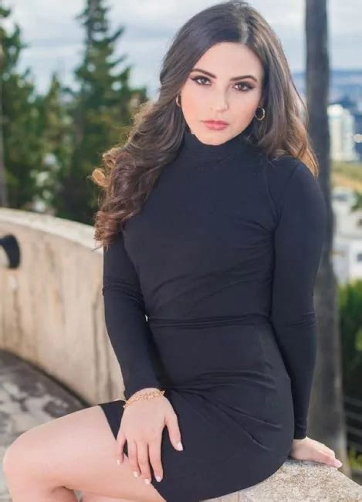 Ariana Van X Biography, Wiki, Net Worth, Height, Weight & More