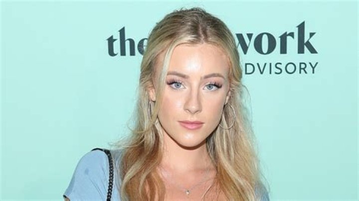 Daisy Keech in Bathing Suit Says "Get Sunlight Everyday" — Celebwell