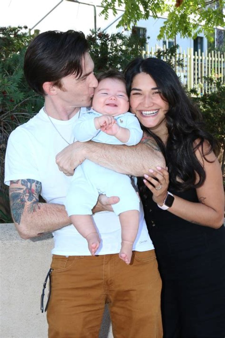 Drake Bell Wife; Meet Janet Von Schmeling