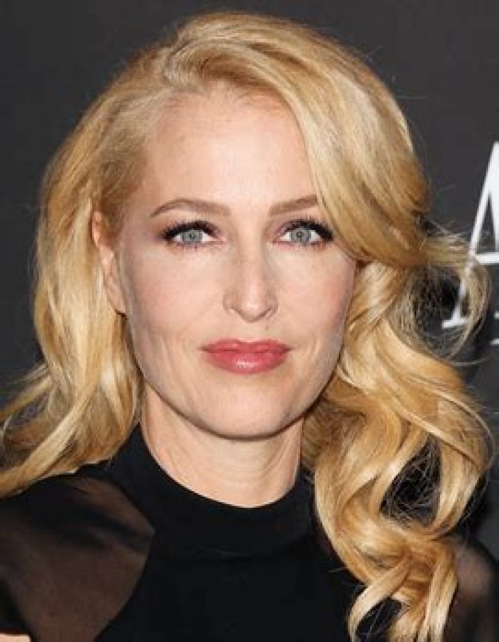 Gillian Anderson Measurements Height Weight Bra Size Age Body Facts Ethnicity