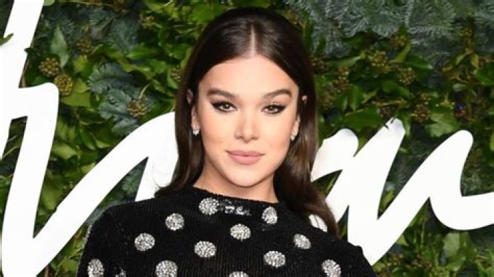 Hailee Steinfeld in Bathing Suit Top is "Wearing This All Week" — Celebwell