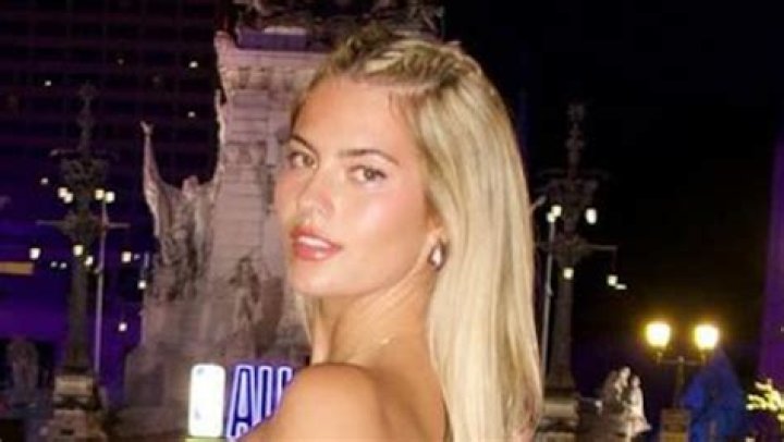 Hannah White in Workout Gear Asks "How'd She Do?"