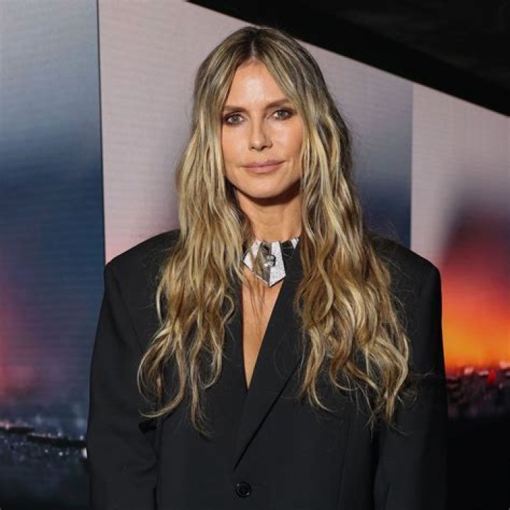 Heidi Klum Shares Swimsuit Photo as "That's a Wrap on Christmas"