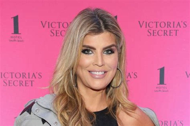 
How Much Money Does Ana Quincoces Make? Latest Income Salary
