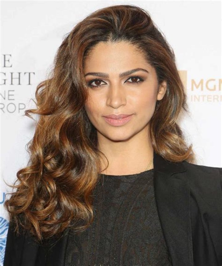 
How Much Money Does Camila Alves Make? Latest Income Salary
