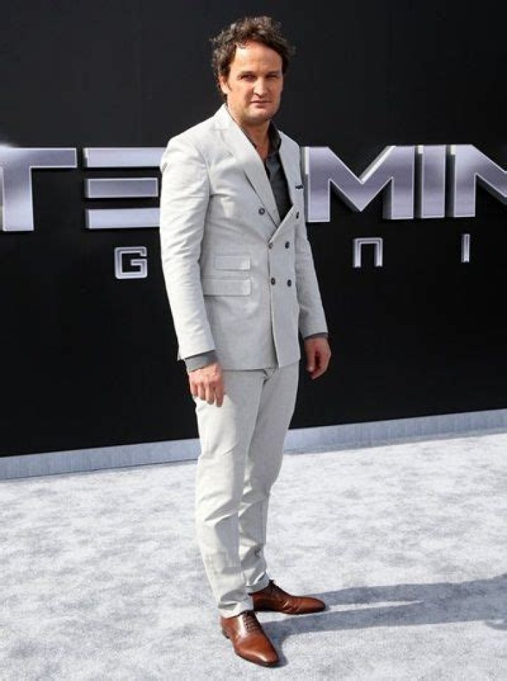 Jason Clarke Height Weight Body Measurements Age Stats Facts Family