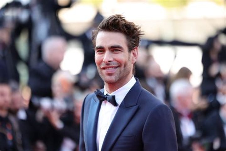 Jon Kortajarena Net Worth