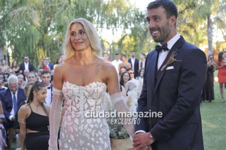 Juli Puente in Bathing Suit is "Engaged" — Celebwell