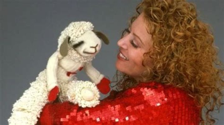 Mallory Lewis Plastic Surgery: Mallory's Swollen Nose Inviting Speculations!