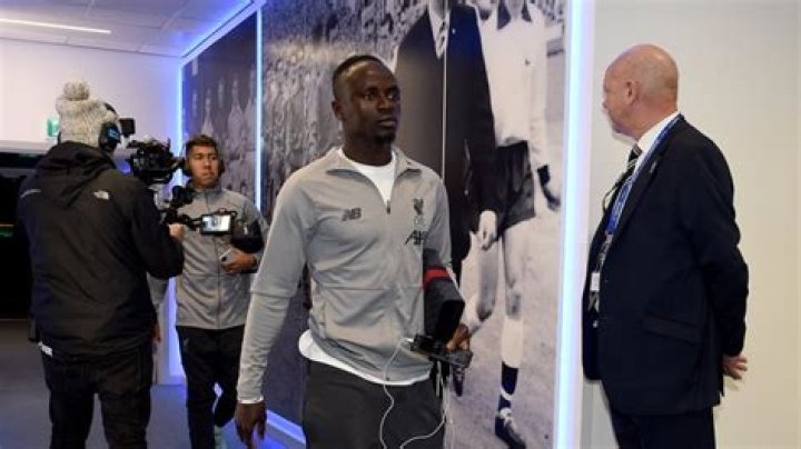 Sadio Mane spotted with cracked iPhone Leaves Fans In State of Shock -Despite earning £150,000-a-week