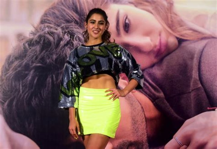 Sara Ali Khan in Bathing Suit Says “Try Try Try” — Celebwell