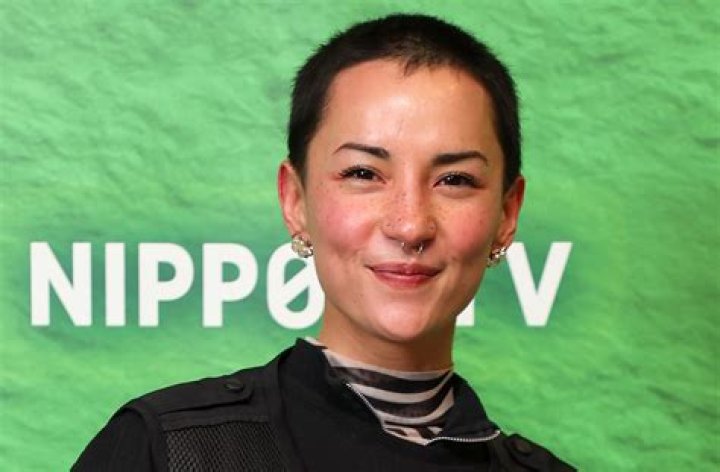 Shadow and Bone Star Jessie Mei Li Shares Swimsuit Photo With Amita Suman