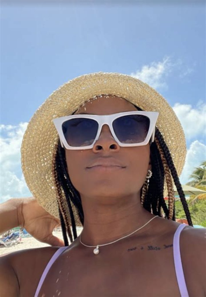 Simone Biles in Bathing Suit Says Hi From Turks and Caicos — Celebwell