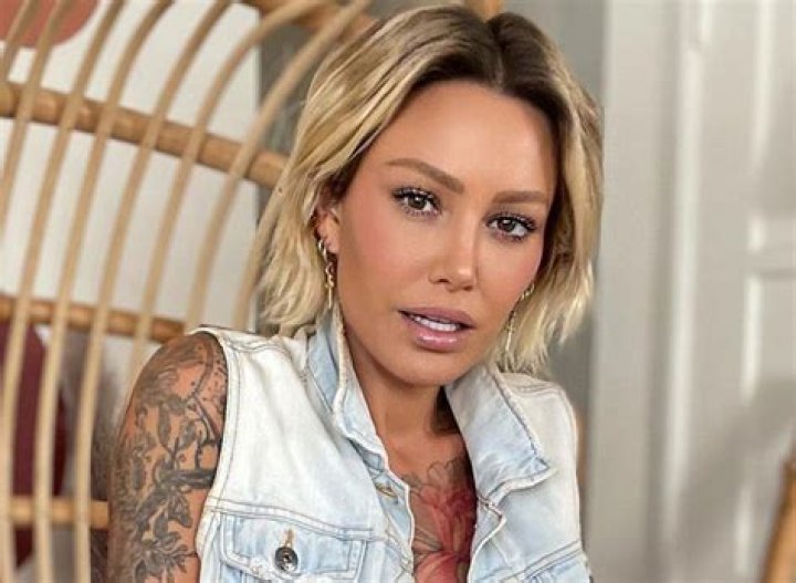 Tina Louise in Bathing Suit is "Beautiful" — Celebwell