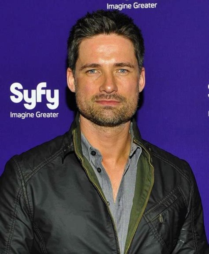 Warren Christie Net Worth