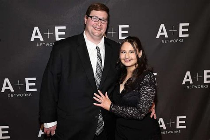 Who Is Rocio Diaz? Everything To Know About Rogelio Funes Mori Wife