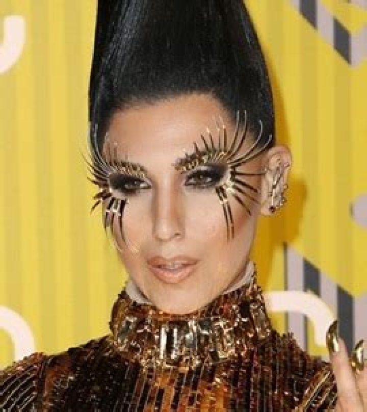 Z LaLa Height Weight Bra Size Age Body Measurements Facts Family